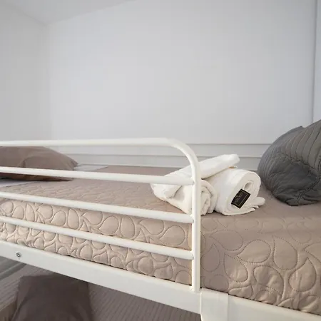 La Apartman *